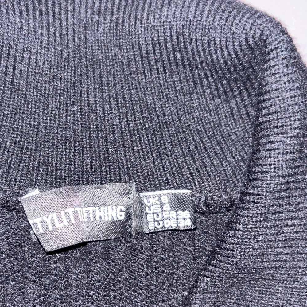 PrettyLittleThing Black Ribbed Knit Set - Picture 3 of 6